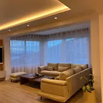 Scenic View Apartment