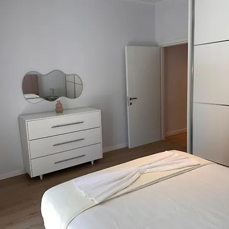 Scenic View Apartment