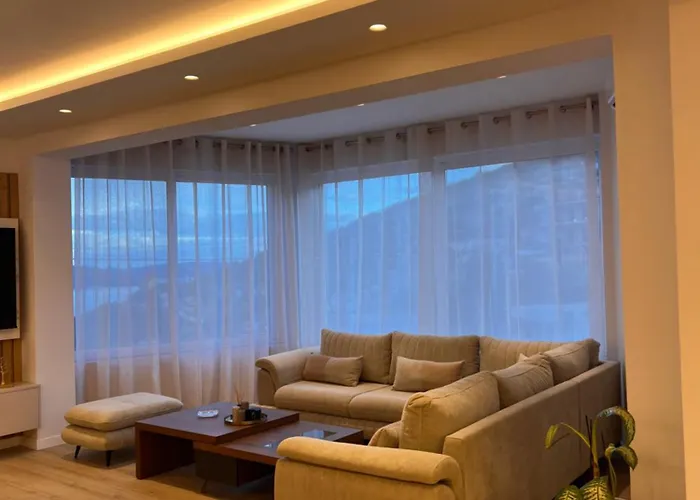 Scenic View Apartment